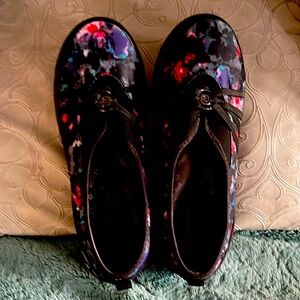 Size 10 ladies shoes